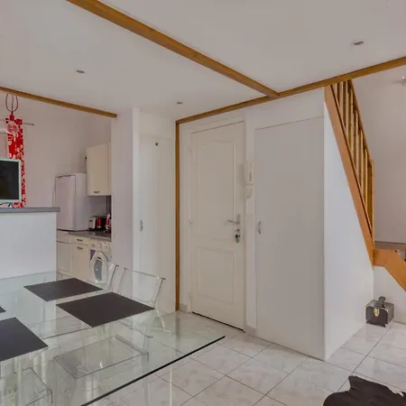 Guestready - Bright Modern Apt With Private Terrace Apartment