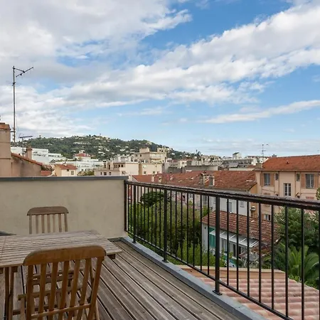 Guestready - Bright Modern Apt With Private Terrace Apartment