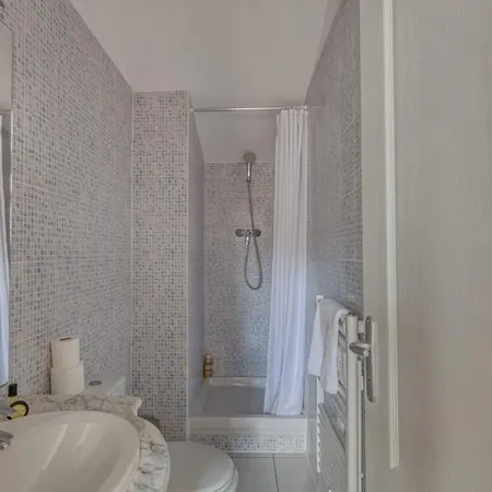 Guestready - Bright Modern Apt With Private Terrace * Cannes